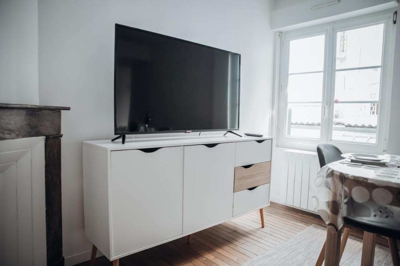 Appartement Neuf, Moderne Et Confortable! Ernée Dış mekan fotoğraf